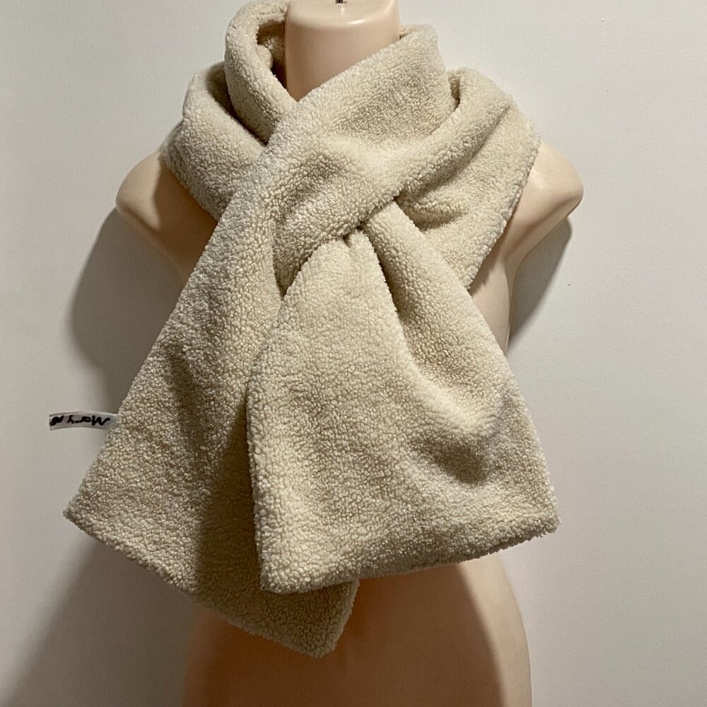 Talbots Sporty Y2K Gorpcore Preppy Faux Shearling Fur Shawl Wrap Scarf 53"x9"